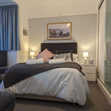 En-Suite Nook Near Forest & Sea, Super Value With Fridge, Microwave And Tv Lymington Exterior foto