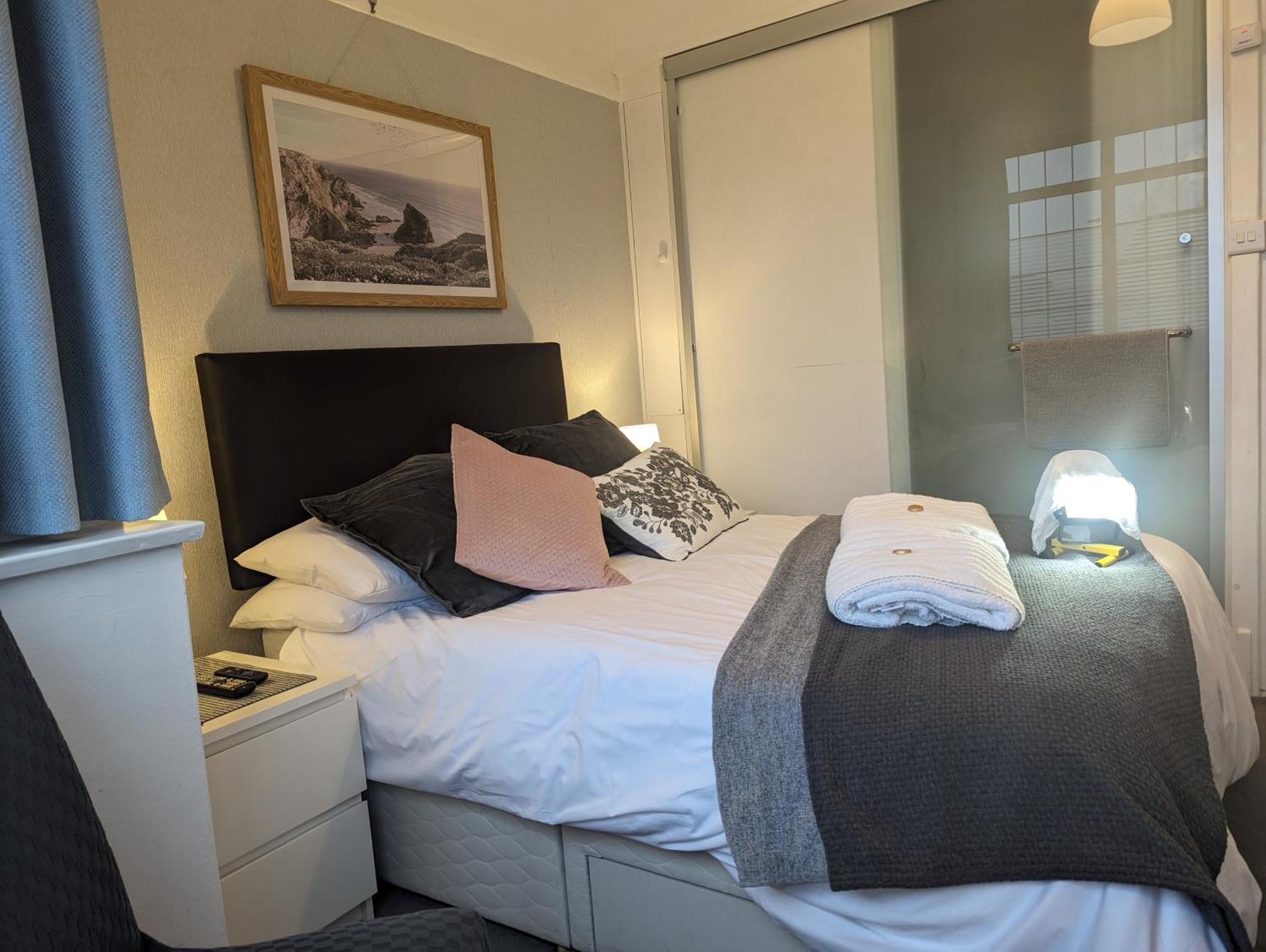 En-Suite Nook Near Forest & Sea, Super Value With Fridge, Microwave And Tv Lymington Exterior foto